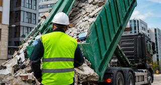 Вывоз строительного мусора в Рыбинске: услуги лицензированной компании — ПроМусор
